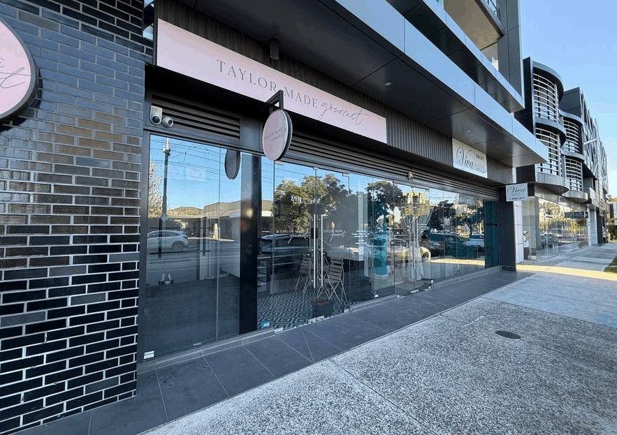 Shop For Lease in Essendon North